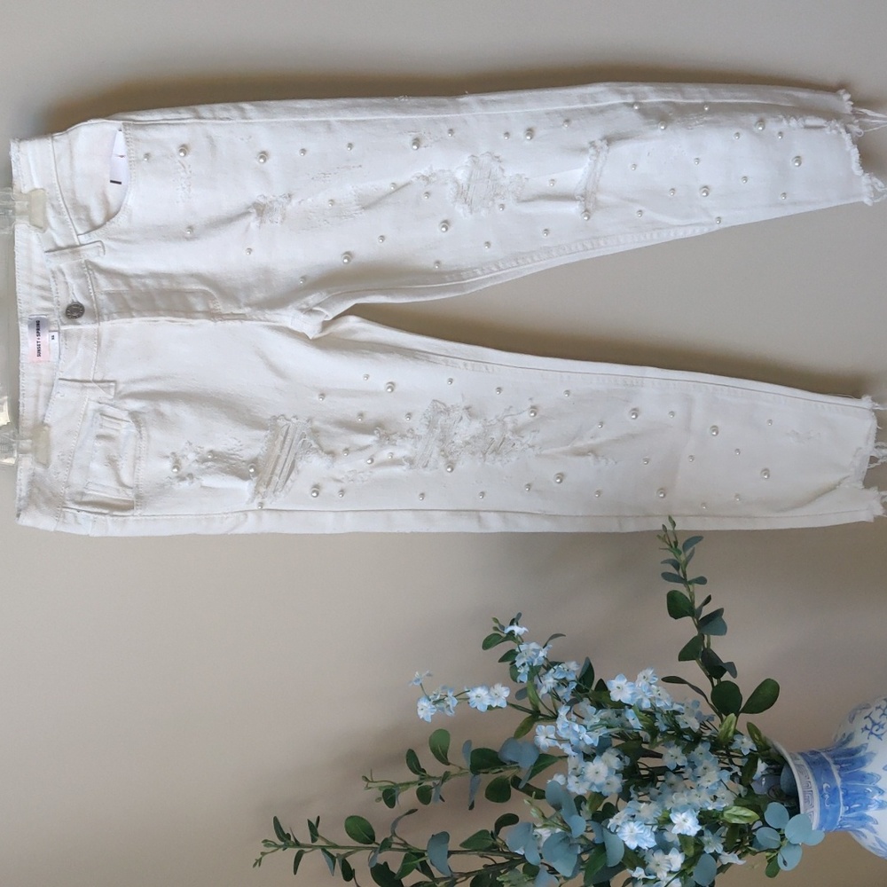 NWT Sunset & Spring Pearl Embellished Distressed Straight Leg Jeans White 4